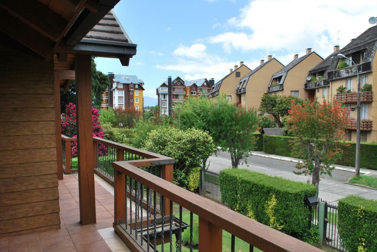Frontera Pucon Hostel B&B מראה חיצוני תמונה
