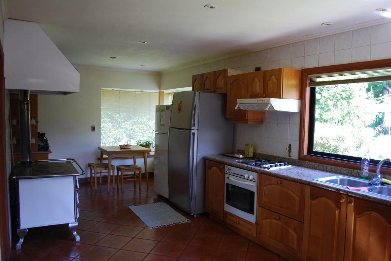 Frontera Pucon Hostel B&B מראה חיצוני תמונה