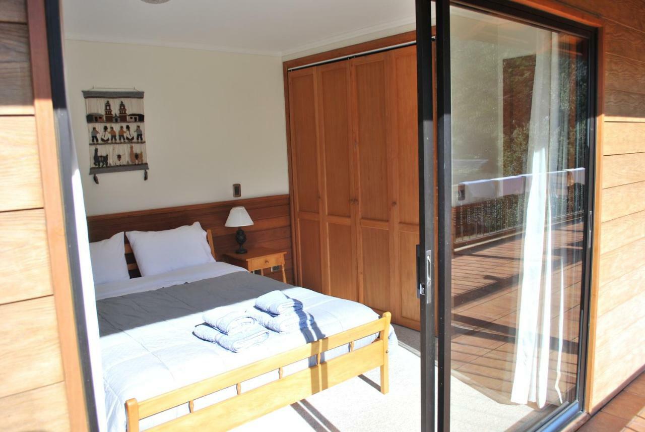 Frontera Pucon Hostel B&B חדר תמונה