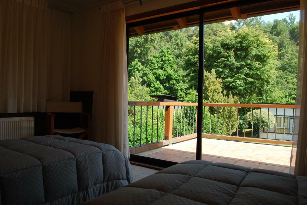 Frontera Pucon Hostel B&B חדר תמונה