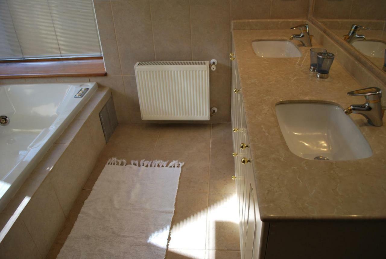 Frontera Pucon Hostel B&B חדר תמונה