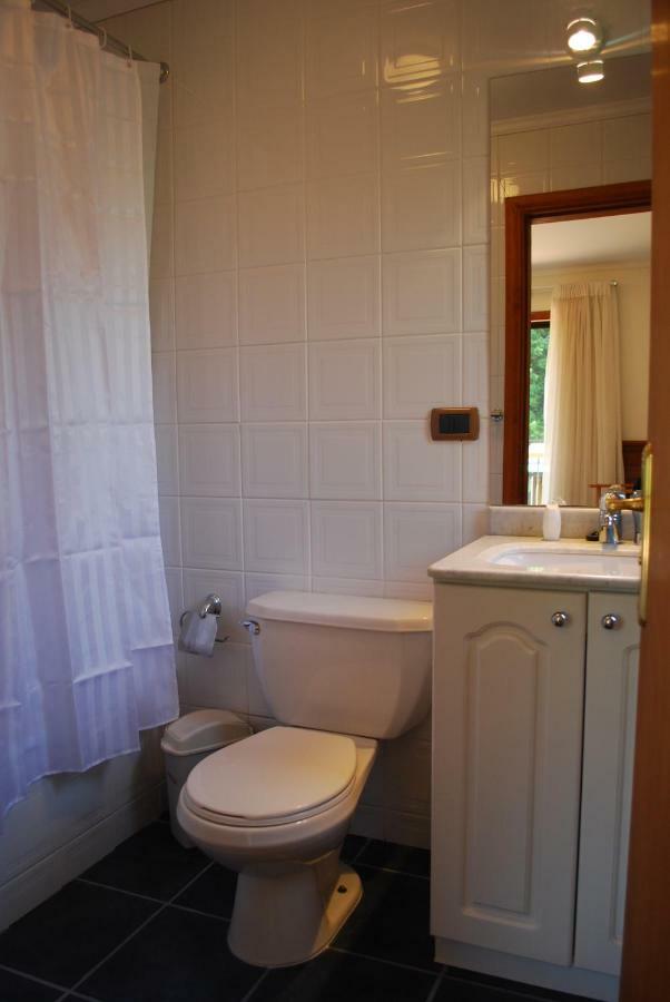 Frontera Pucon Hostel B&B חדר תמונה